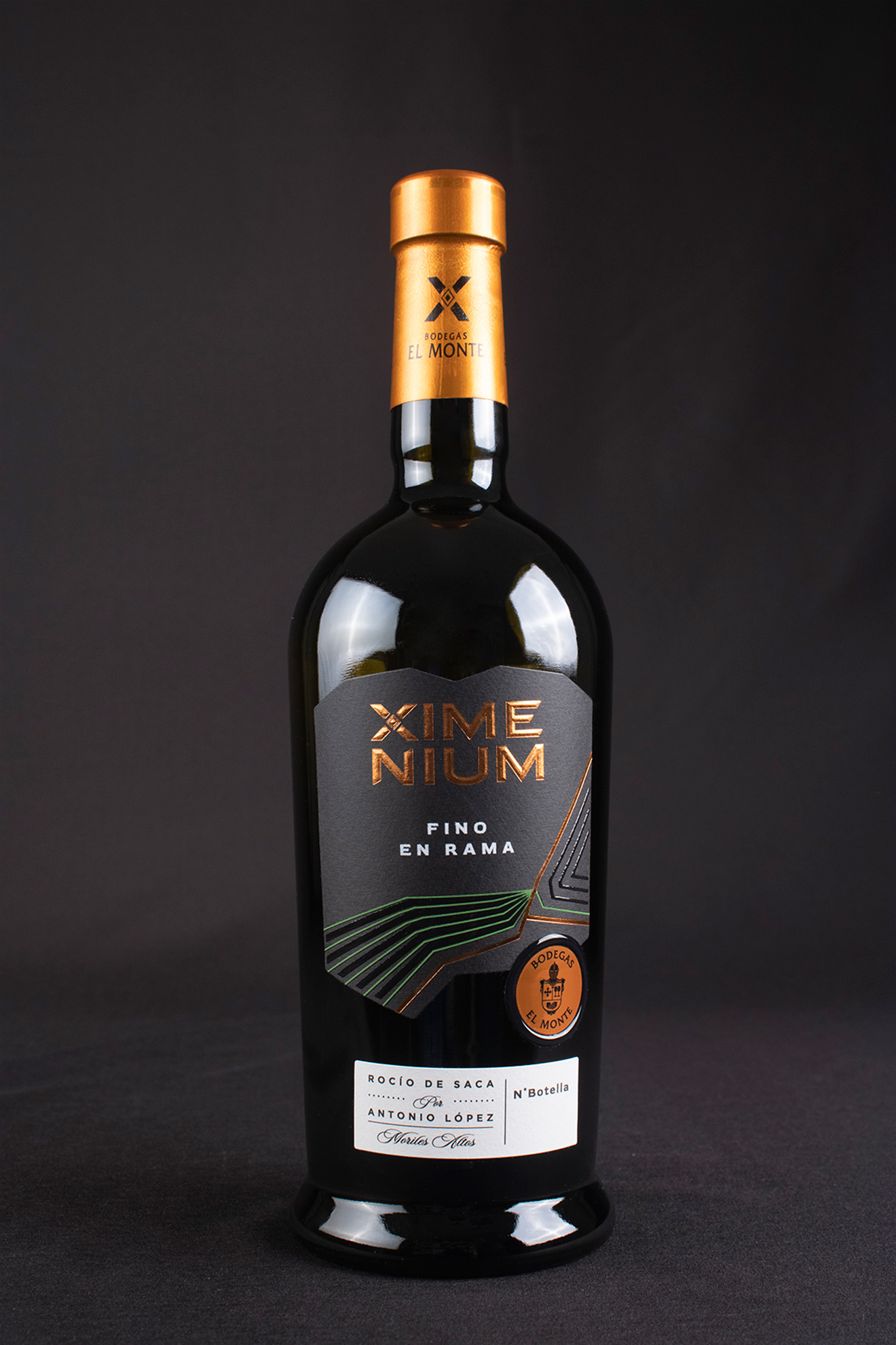 Diseño de packaging premium para vino Ximenium