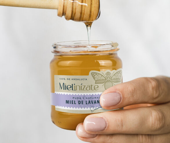 Mielinízate, nuevo packaging para miel artesanal